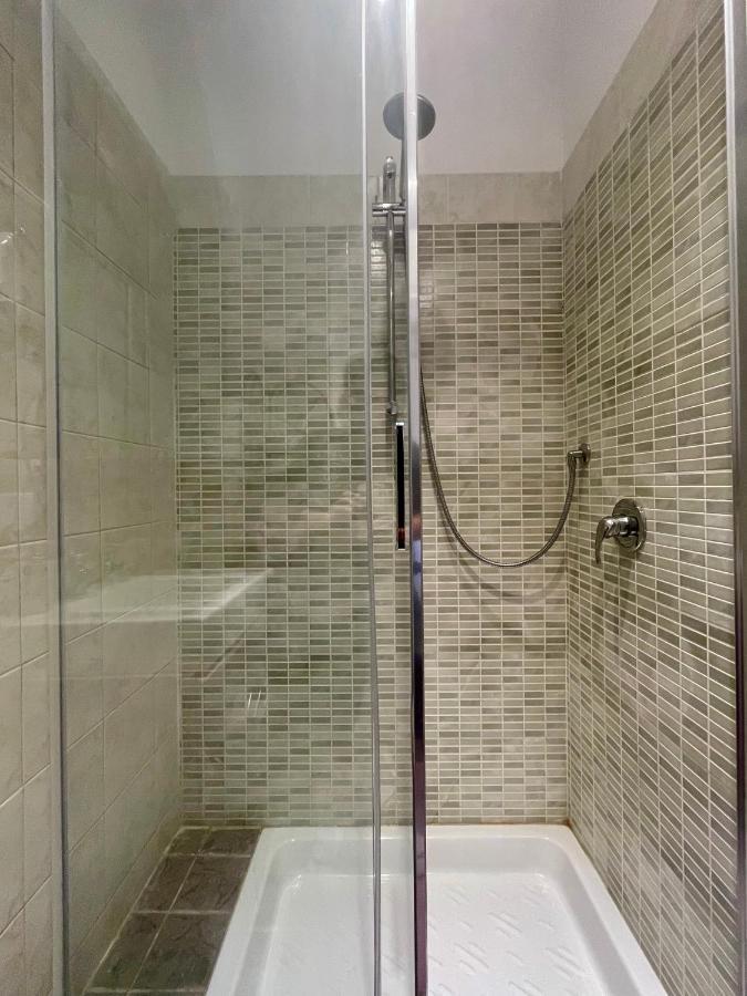 Niu Sunny Apartment Генуя Экстерьер фото